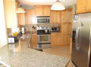 11611 Rodeo Dr, Burnsville, MN 55337