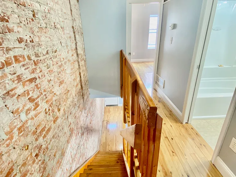 2027 S Watts St — Photo 37