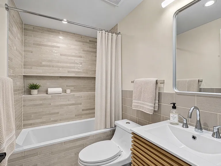 795 Quincy St #1 — Photo 6