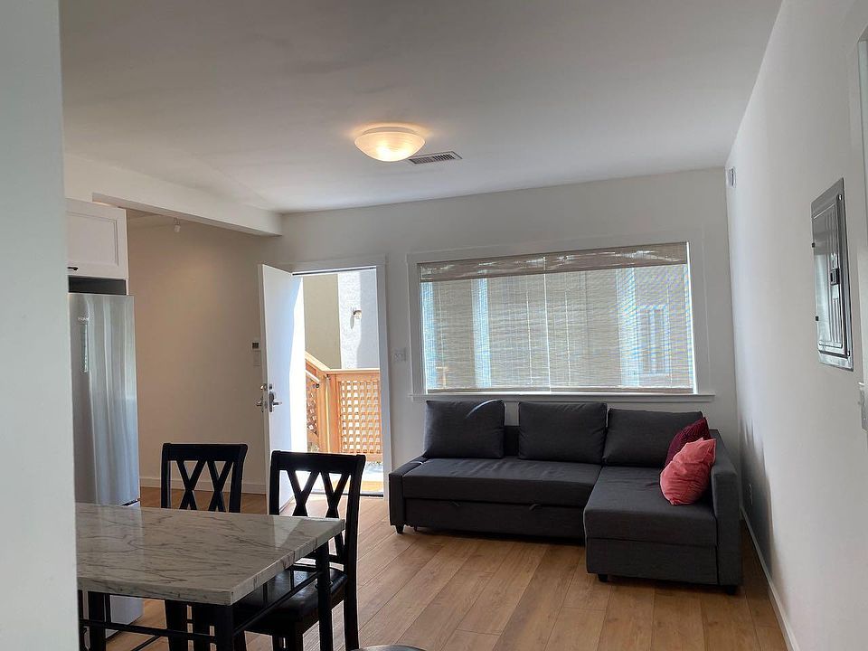 1st image of 450 Arlington Ave #452