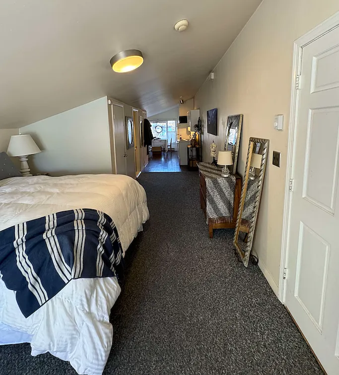 1 bed, 600 sqft, $1,890 — Photo 2