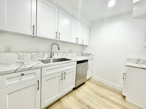 11329 Otsego St APT 7, North Hollywood, CA 91601