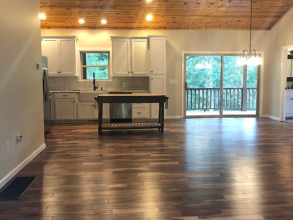 Great room/kitchen/dining 