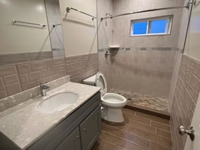 1435 25th Ave — Photo 8