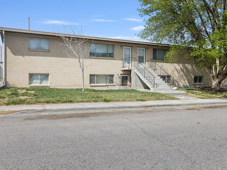 1524 Laprele St #1-4 — Photo 1