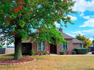 2255 Pickwick Ter, Siloam Springs, AR 72761