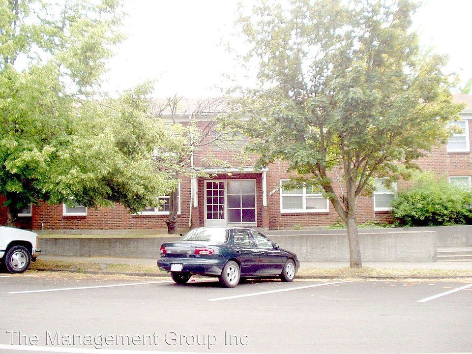 1st image of 1915 Daniels St APT 18