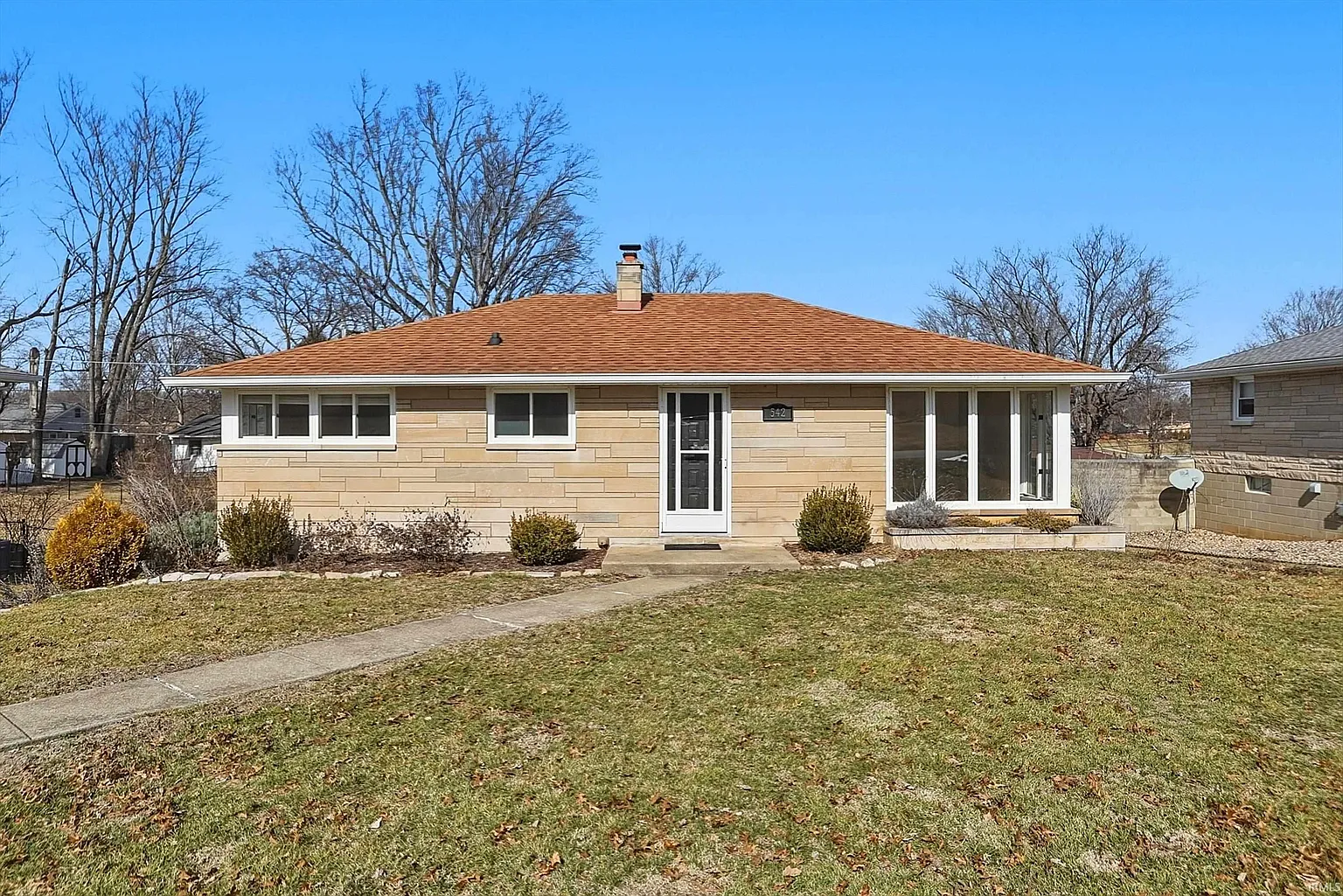 542 W Green Rd photo 1