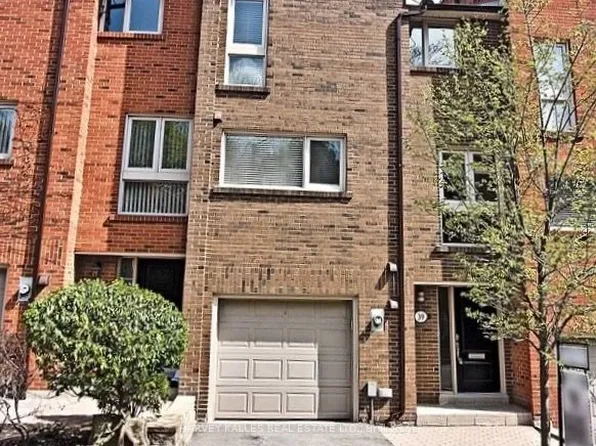 39 Sylvan Valleyway, Toronto, ON M5M 4M4