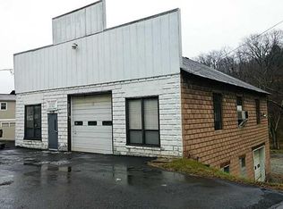 3287 Millers Run Rd, Cecil, PA 15321