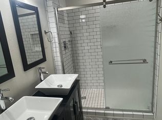 124-126 Brooklyn Ave #1, Kansas City, MO 64124