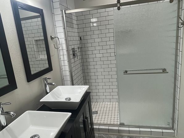 124-126 Brooklyn Ave #1