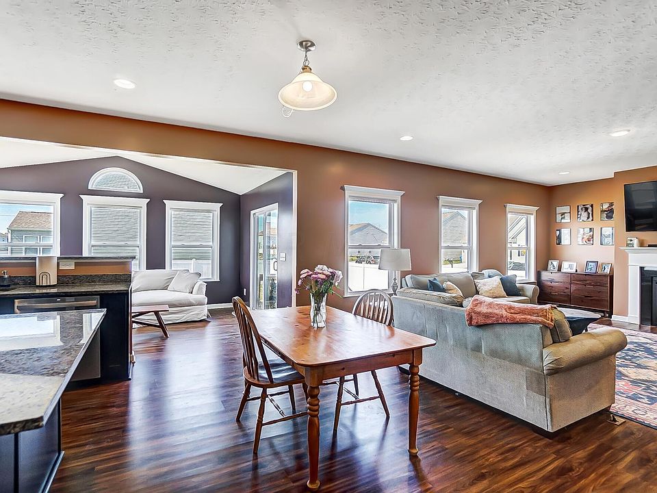 1st image of 743 Keystone Way