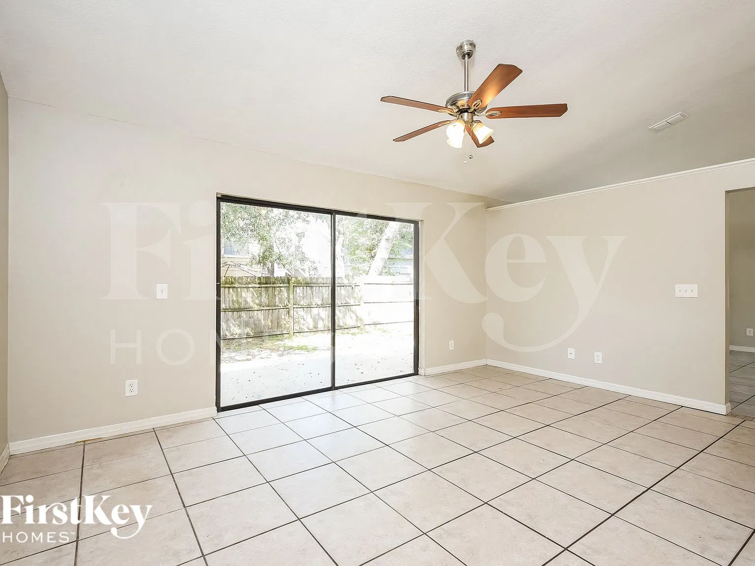 3 bed, 2.0 bath, 1535 sqft, $2,360 — Photo 2