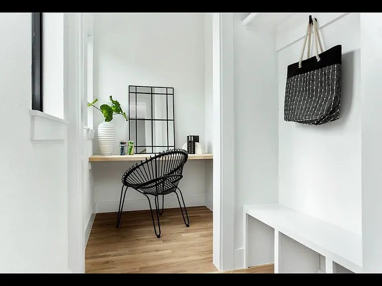2633 Reagan St #203 — Photo 9