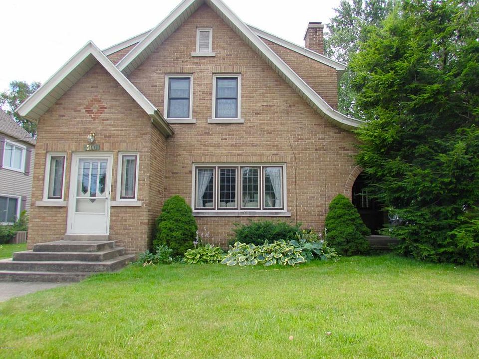 1st image of 500 Eleanor St NE