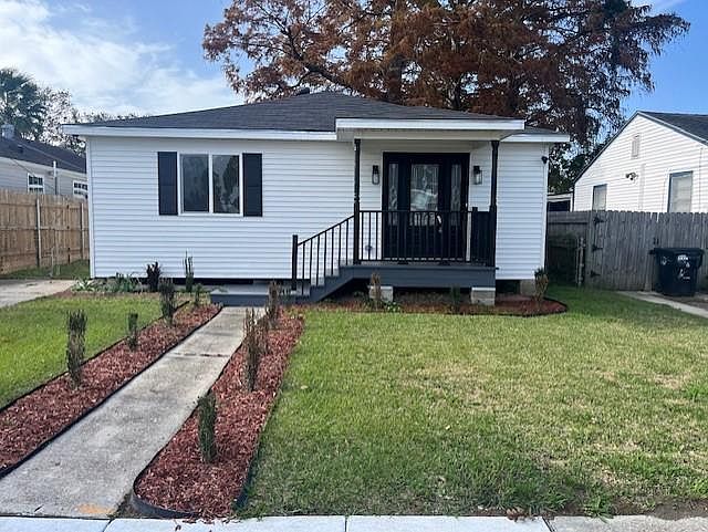 1st image of 308 Warrington Dr