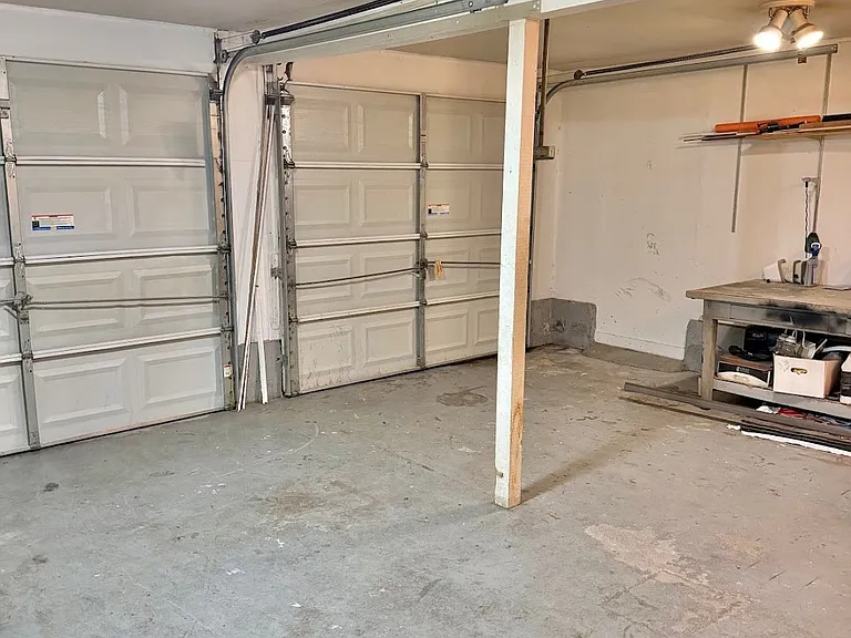 2673 S Sandusky Ave — Photo 33