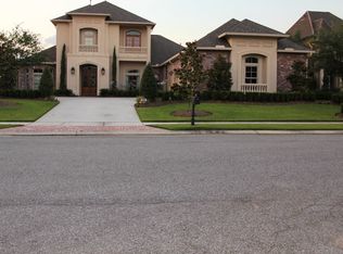 18809 Santa Maria Dr, Baton Rouge, LA 70809