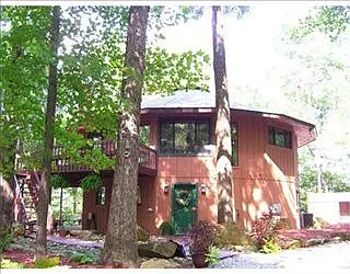 2160 Oak Ridge Ln photo 1