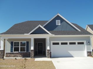 112 Paver Ln, Hampstead, NC 28443