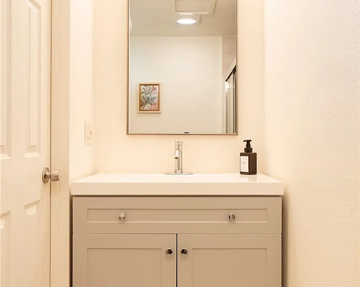 45 N Meridith Ave #45 — Photo 14