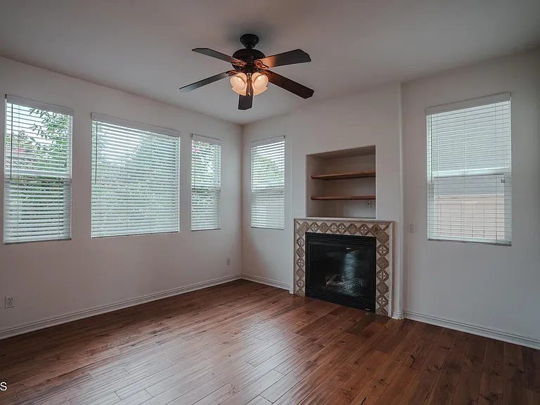 525 Shell Harbor Ln #525 — Photo 8