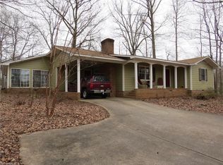 2217 Westover Dr, Reidsville, NC 27320