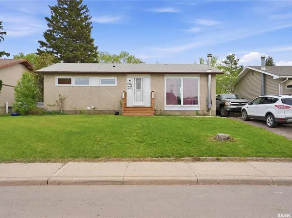 2106 101st CRESCENT, North Battleford, SK S9A 1C3