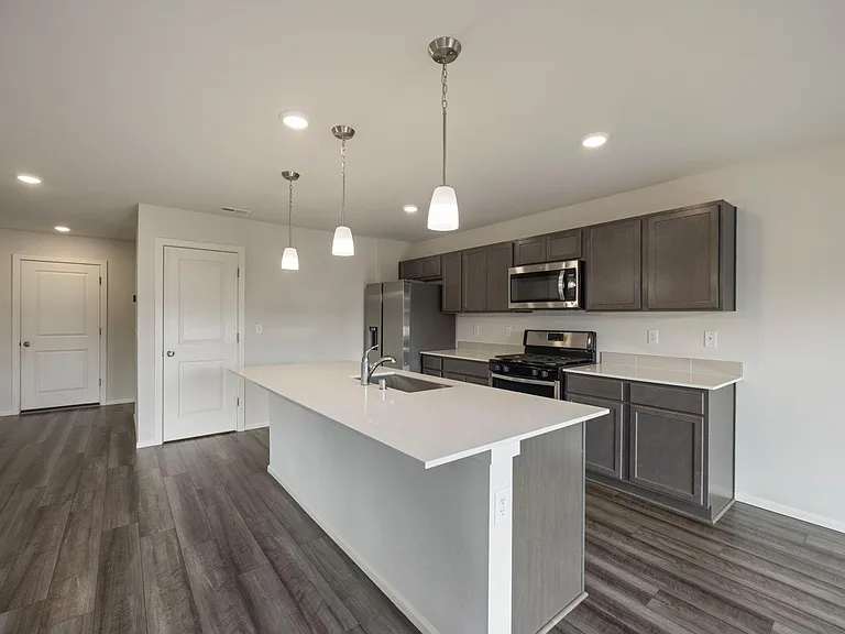 9214 Candytuft Dr SE — Photo 6