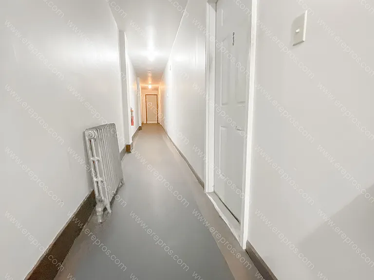2921 S Saginaw St #2 — Photo 12
