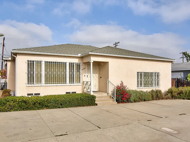 4734 College Ave — Photo 1
