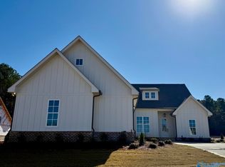347 Lake Creek Dr, Guntersville, AL 35976