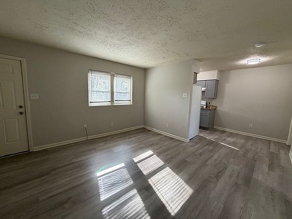 3rd image of 1620 N English St APT H