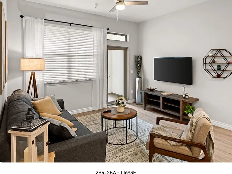 Centerpointe at Market Apartments - 3145 Market Street Riverside CA 92501 — Photo 77