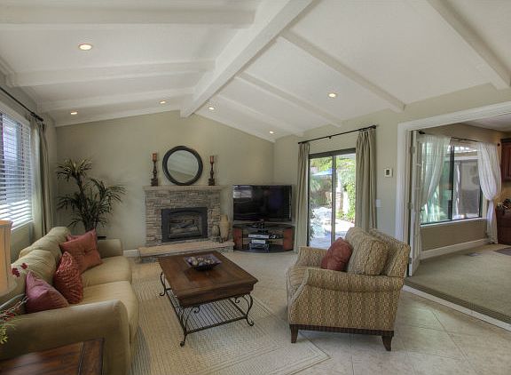 2nd image of 811 Hamann Dr