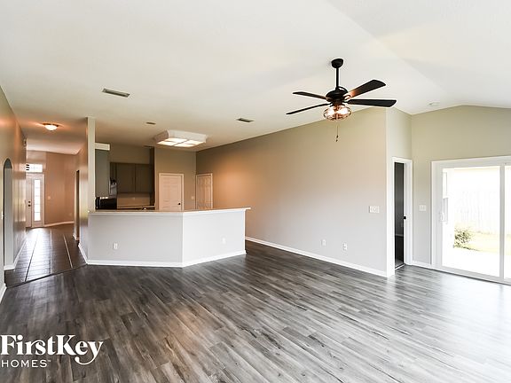 5th image of 1845 Northglen Cir