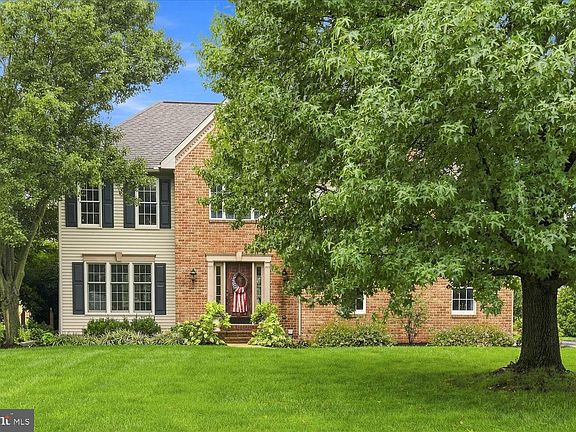 2nd image of 140 Olde Field Dr