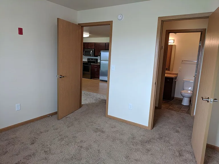 West Lake III Apartments — Photo 132