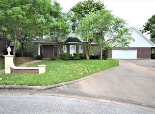 202 Chimney Hill Cir, College Station, TX 77840