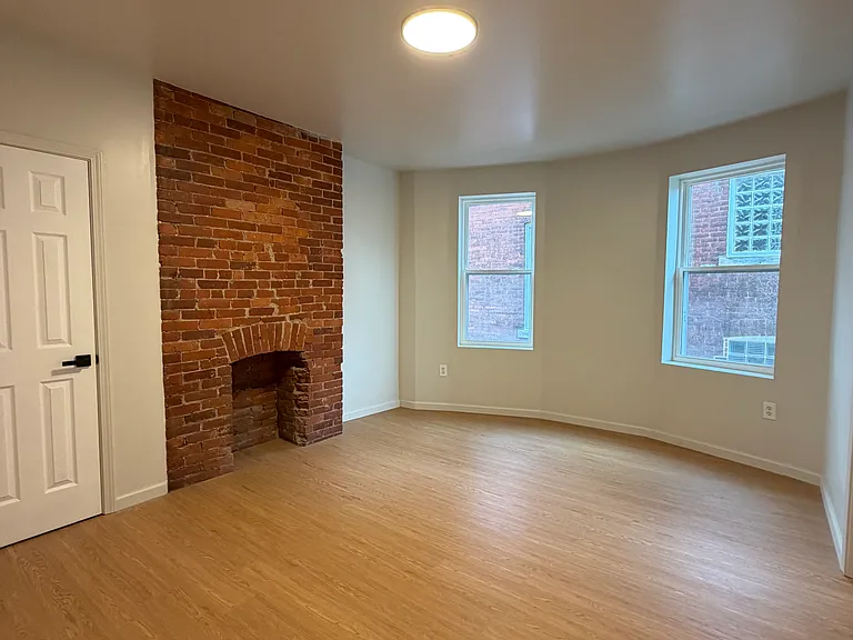 205 S Evaline St #2 — Photo 6