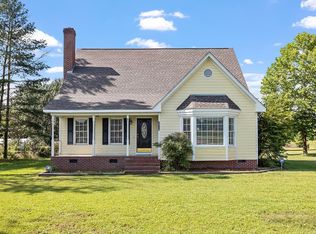 2514 Broadway Rd, Sanford, NC 27332
