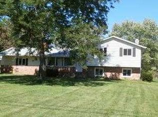 8350 Kirkwood Dr, Chesterland, OH 44026