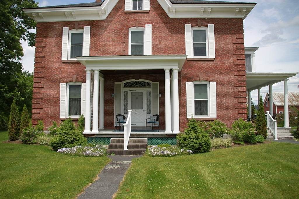 247 Park Avenue Street, Lyndonville, VT 05851 Zillow