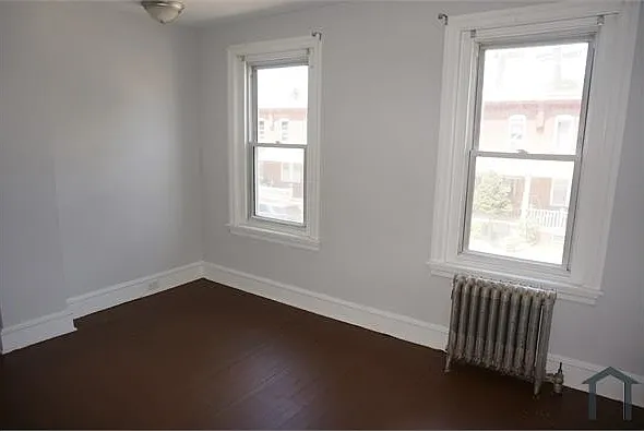 124 Knox St — Photo 11