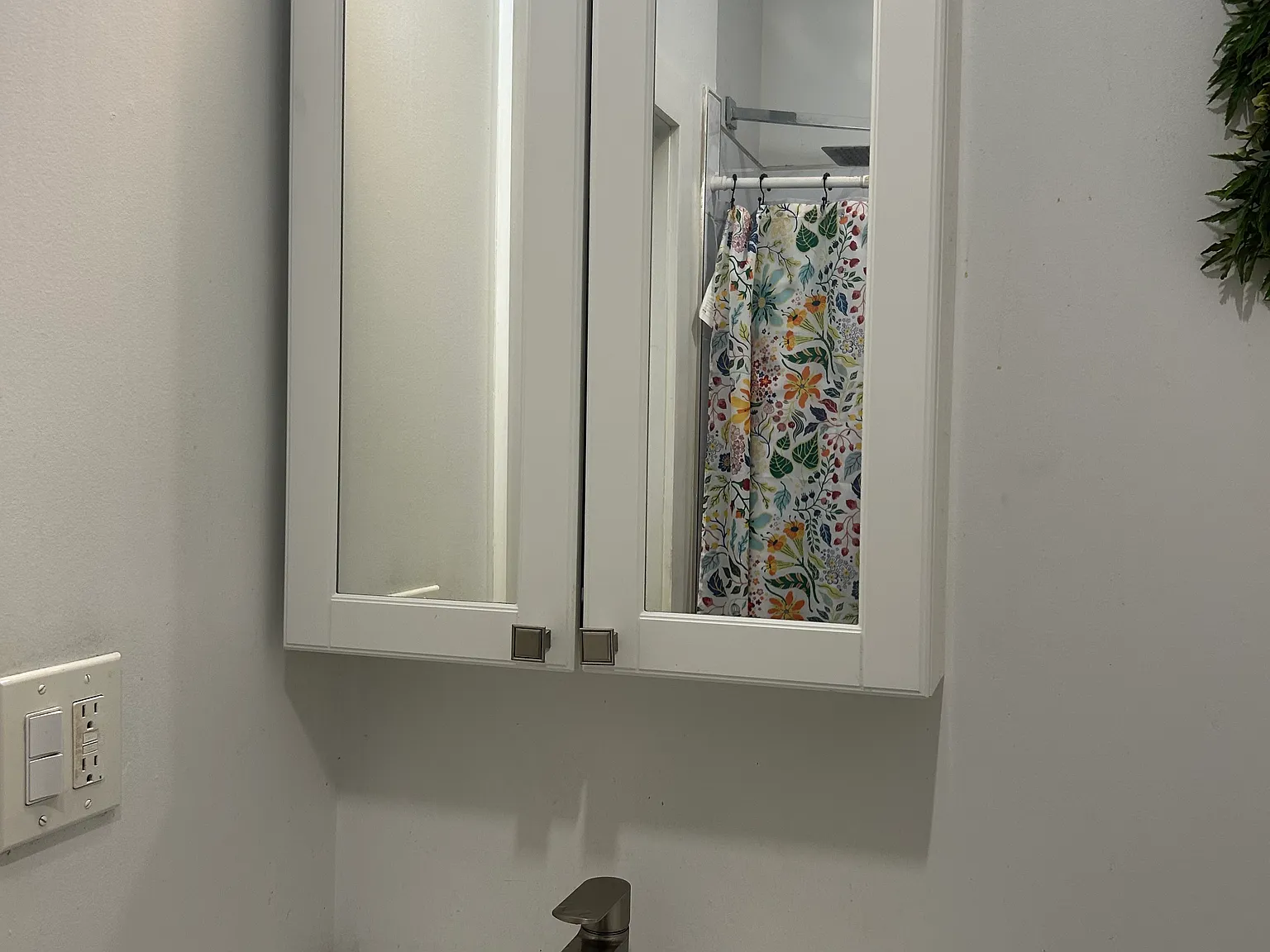 3 bed, 1200 sqft, $2,500 — Photo 4