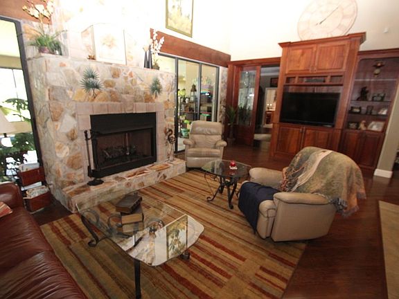 Great Room with Fireplace