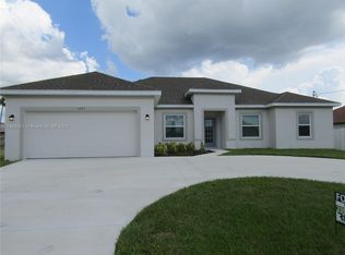 1421 Country Club Blvd, Cape Coral, FL 33990
