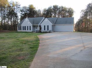164 Della Ln, Six Mile, SC 29682
