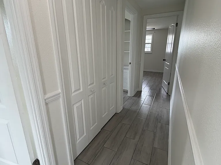 Magellan Dr — Photo 15